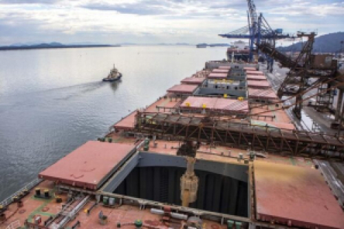 A um mês do fim de 2020, portos do Paraná batem recorde anual de cargas