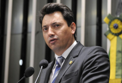 Saiba quem é Sérgio Souza, presidente eleito da Frente Parlamentar da Agropecuária