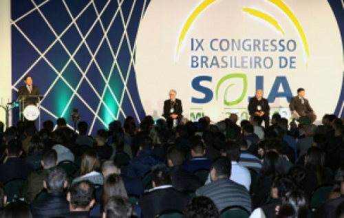 Mourão abre congresso destacando papel da ciência no desenvolvimento da cadeia da soja 