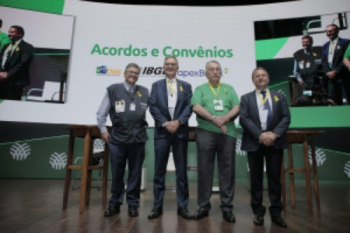 CNA assina convênios e acordos com Apex Brasil, CNM e IBGE