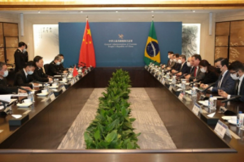 Ministro Fávaro anuncia em Pequim a suspensão do embargo à carne bovina brasileira